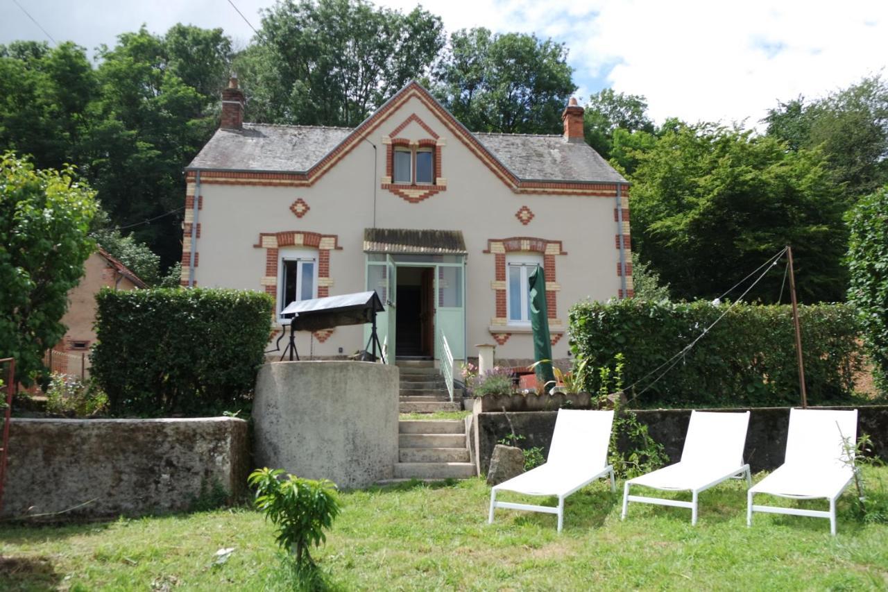 Issy-l'Eveque Domaine Du Pavillon Gite 15 Personnes מראה חיצוני תמונה