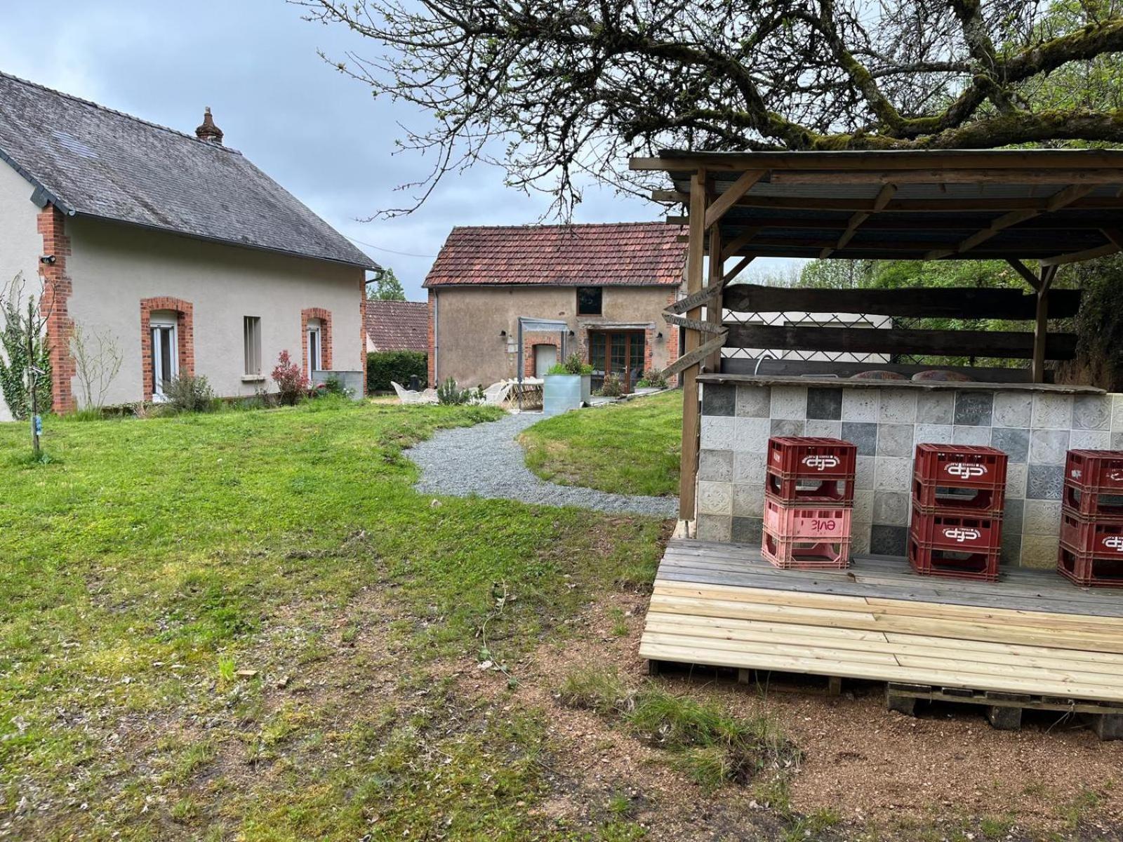 Issy-l'Eveque Domaine Du Pavillon Gite 15 Personnes מראה חיצוני תמונה