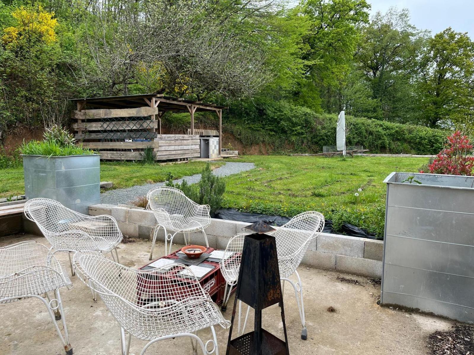 Issy-l'Eveque Domaine Du Pavillon Gite 15 Personnes מראה חיצוני תמונה